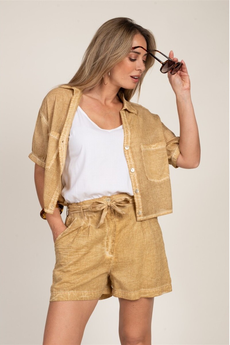 PANTALÓN CORTO AURORA COLOR BEIGE